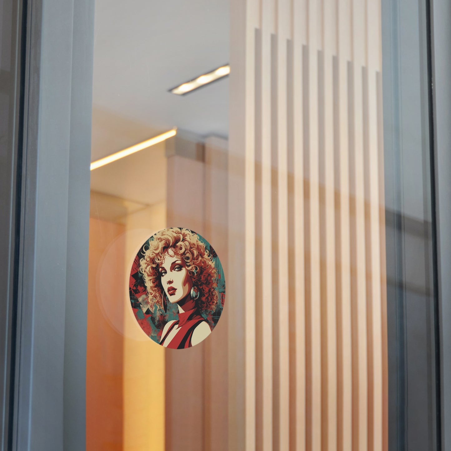 CHIC - Retro Pop Art Woman Round Vinyl Sticker — 3