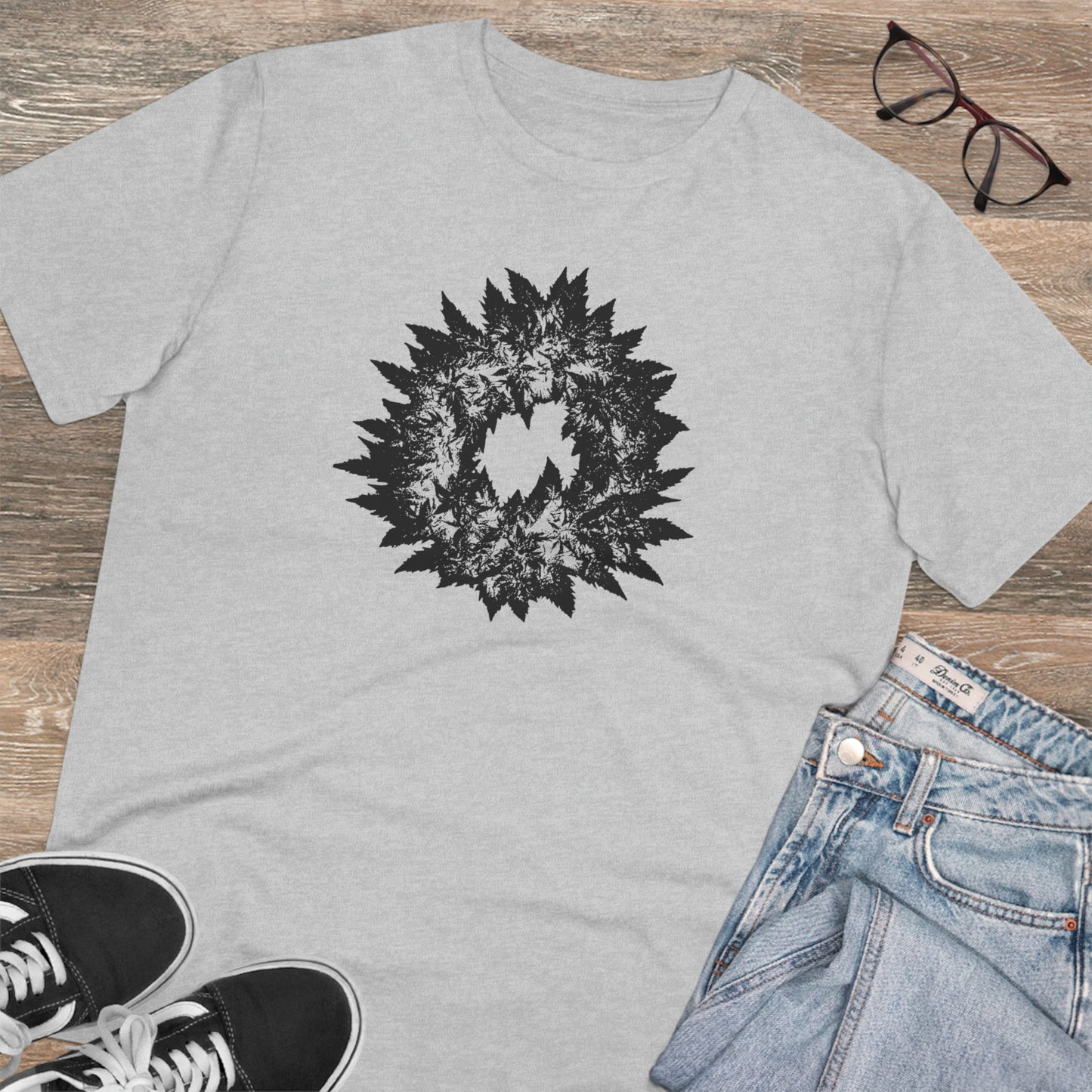 DARK GREY WREATH - Organic Creator T-shirt - Unisex